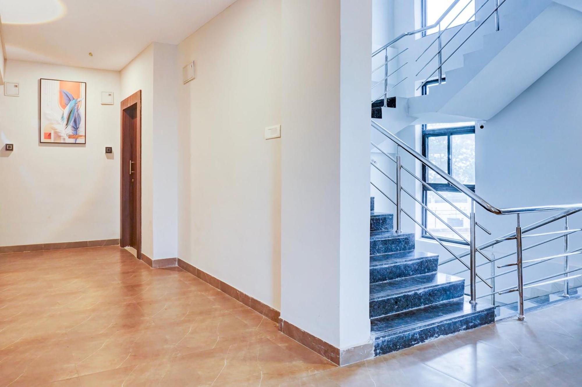Hotel O Atithi Executive Méribel Village Εξωτερικό φωτογραφία